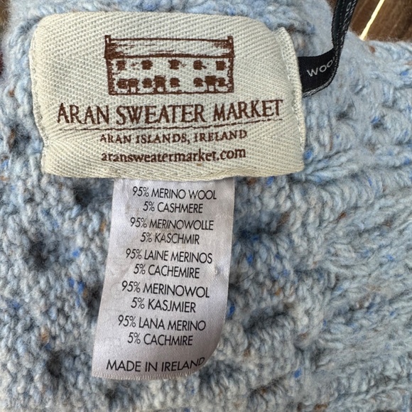 Cable knit scarf from Ireland. - Picture 2 of 4
